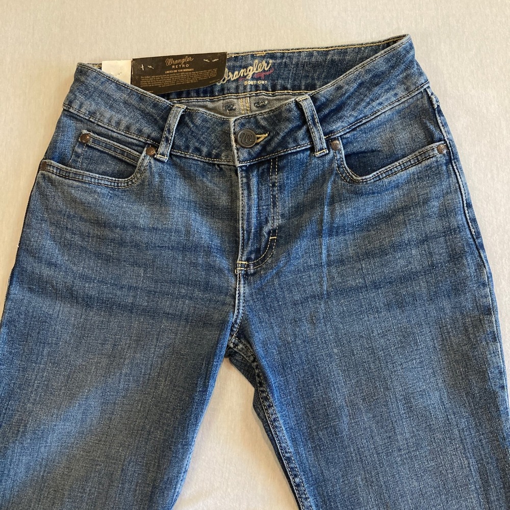 NEW Wrangler Retro Jeans Women 3x32 (Fit 29x31) Mae Mid Rise Boot Cut Denim NWT - Picture 10 of 16